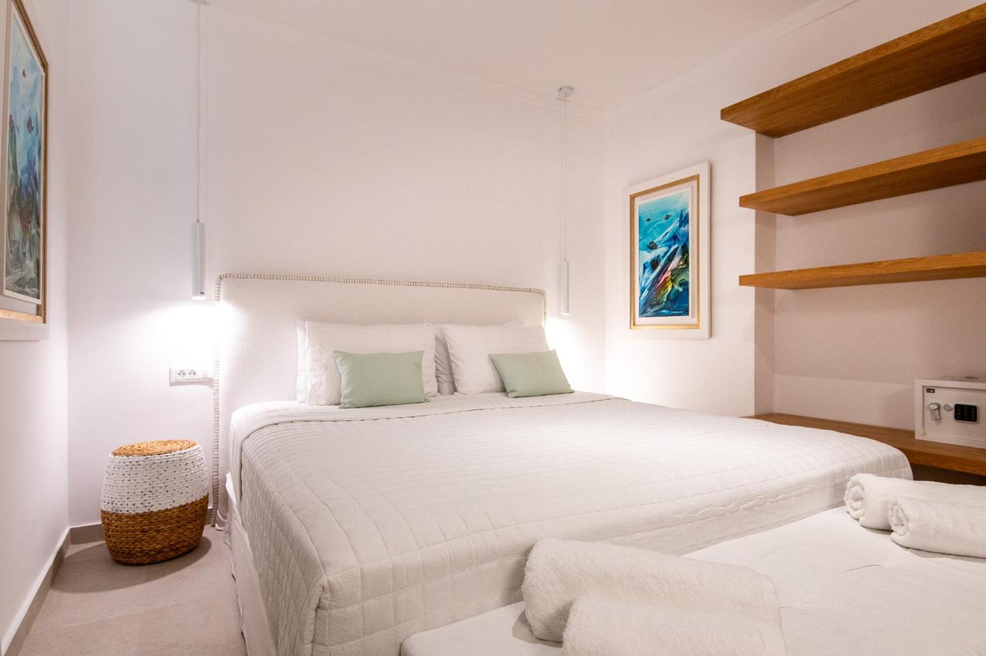 Achillion Luxury Corfu & *